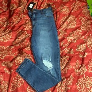 Fashion Nova high Rise Jeans